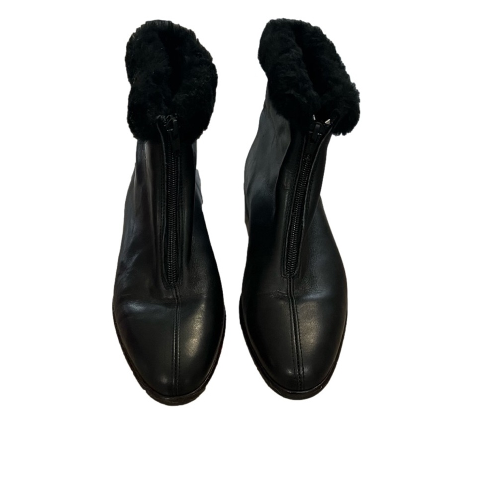 Women's Black Zip-Front Leather Ankle Boots with Faux Fur Collar